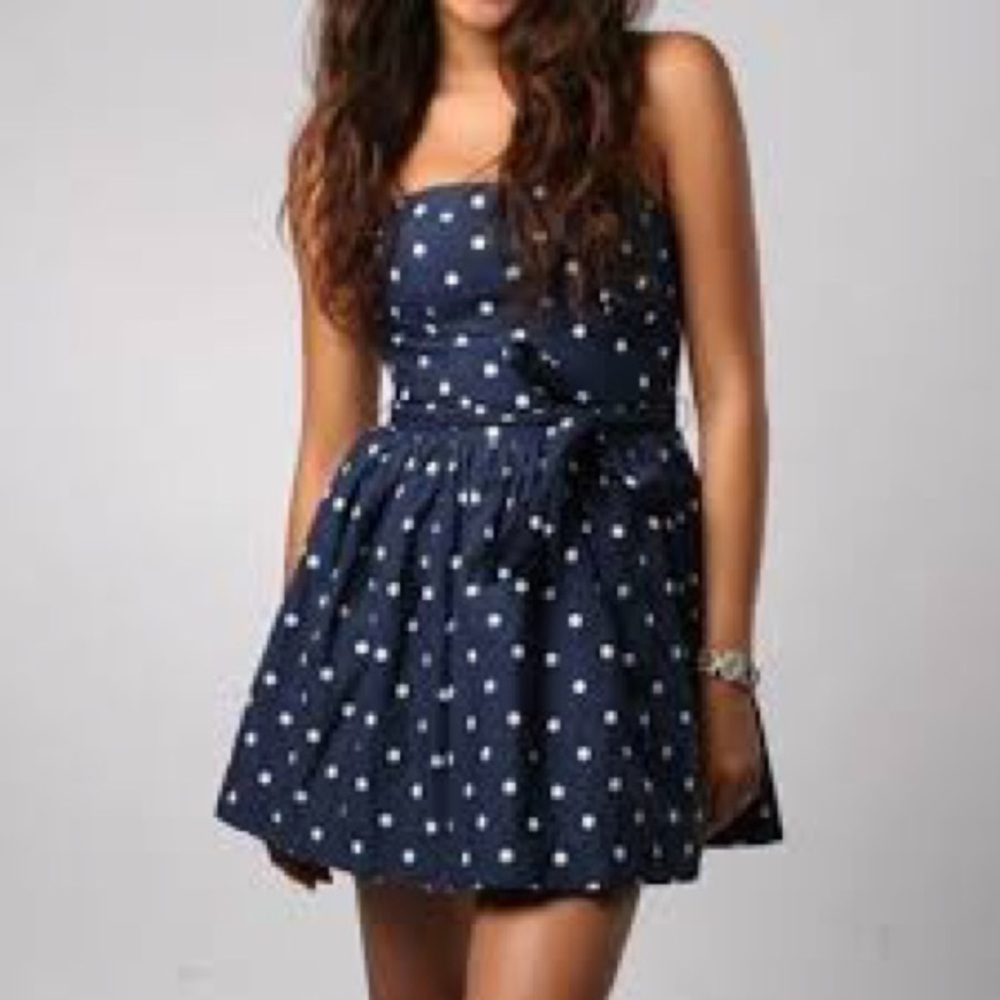 NAVY STRAPLESS POLKA DOT DRESS WITH BOW